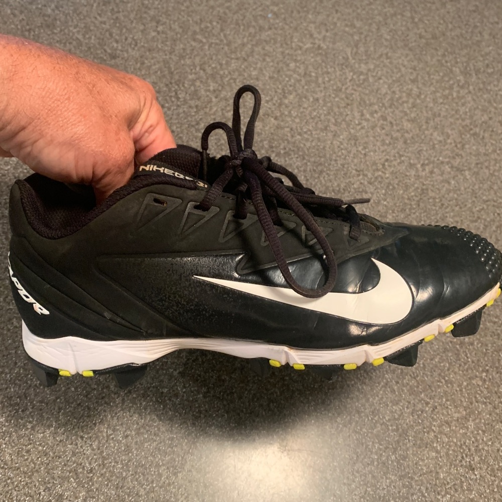 NIKE Vapor Football Cleats Size 8.5.